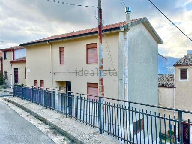 Casa in vendita a Bisacquino, Sicilia