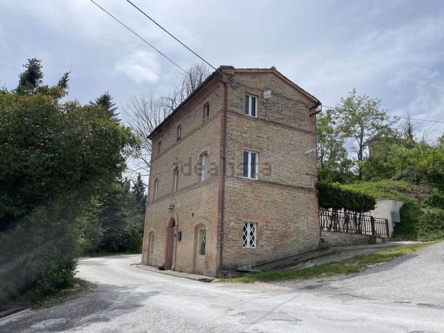 Casa in vendita a Marche, Macerata