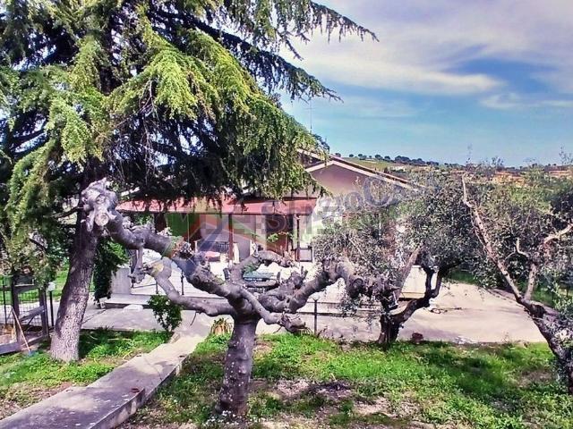 Casa in vendita a Montone, Mosciano Sant'angelo