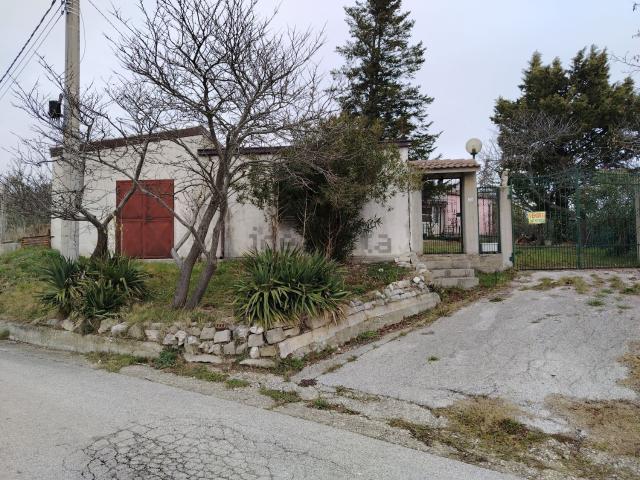 Casa in vendita a Fossalto, Molise