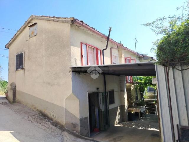 Casa in vendita a Castelvetere Sul Calore, Campania