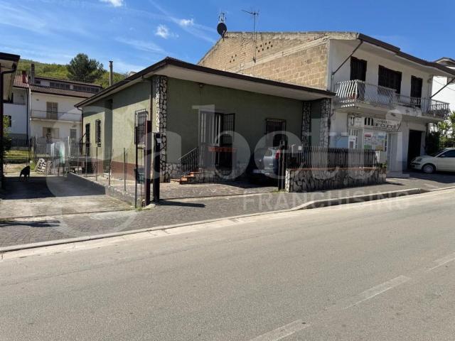 Casa in vendita a Rasignano, Alvignano