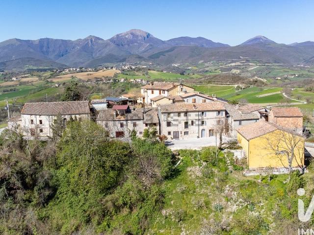 Casa in vendita a Colle Stellano, Fabriano