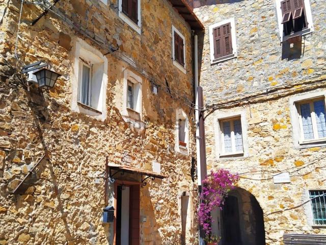 Casa in vendita a Suseneo, Perinaldo