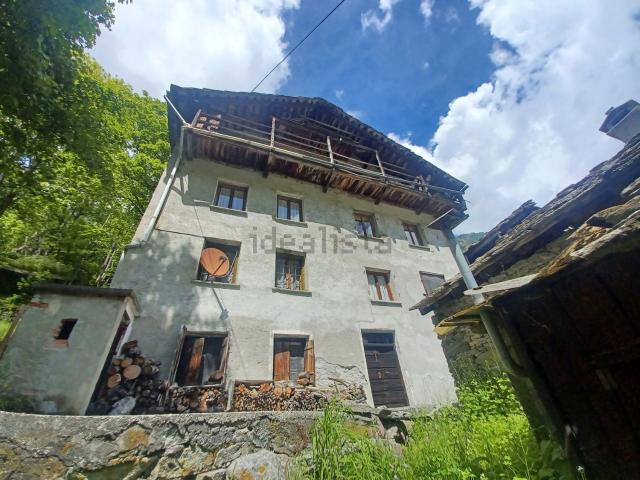 Casa in vendita a Gaby, Aosta