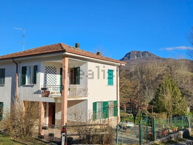 Casa in vendita a Bardi, Reggio Emilia