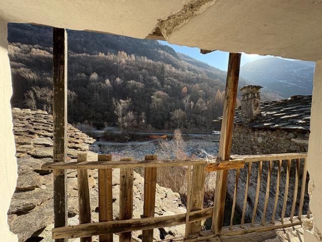 Casa in vendita a Fontainemore, Aosta