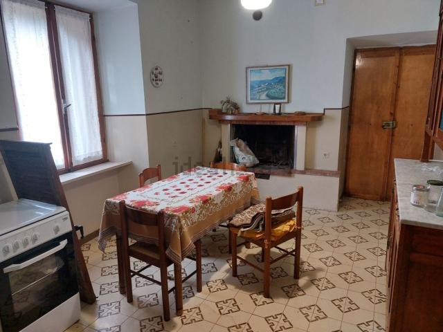 Casa in vendita a Pompagnano, Spoleto