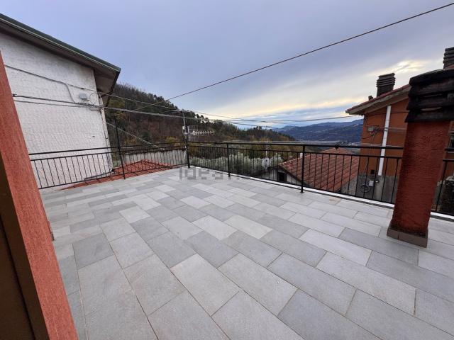 Casa in vendita a Unione di comuni Montana Lunigiana, Podenzana