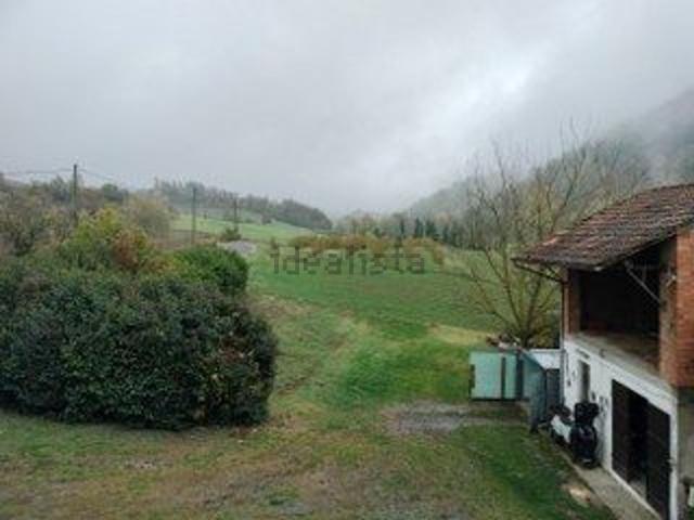 Casa in vendita a Fortunago, Lombardia