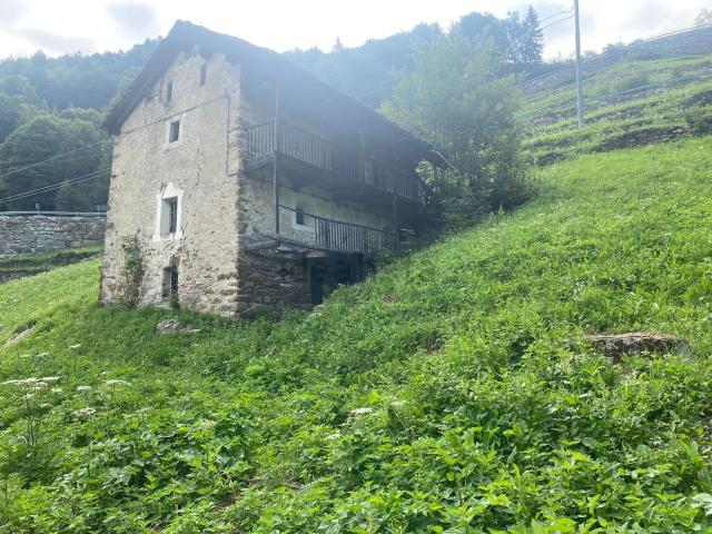Casa in vendita a Fontainemore, Aosta