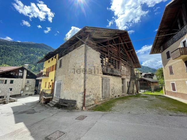 Casa in vendita a Comunità delle Giudicarie, Strembo