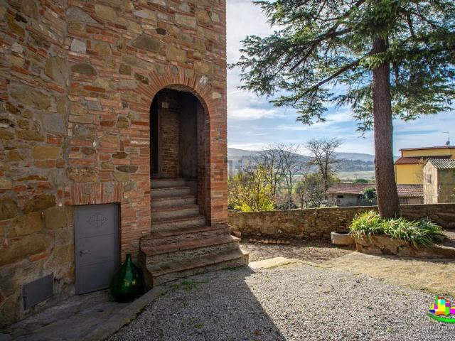 Casa in vendita a Montepetriolo, Cenerente
