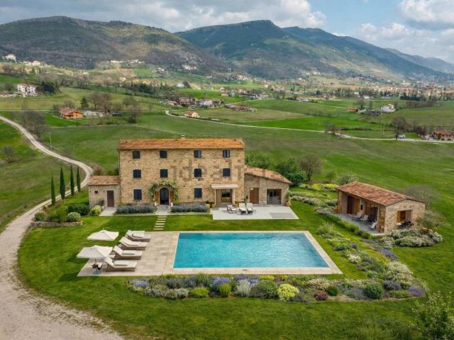Casa in vendita a Gubbio, Umbria