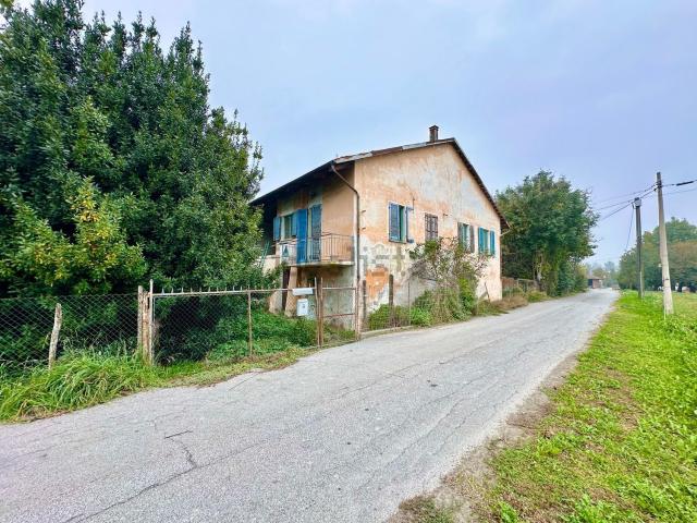 Casa in vendita a San Salvatore, Piemonte