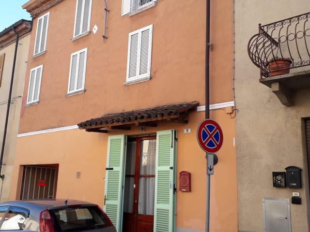 Casa in vendita a Piemonte, Asti