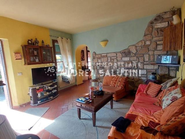 Casa in vendita a La Croce, Buti