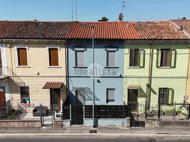 Casa in vendita a Sud-Est, Brenzone