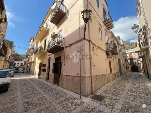 Casa in vendita a Castellammare Del Golfo, Sicilia