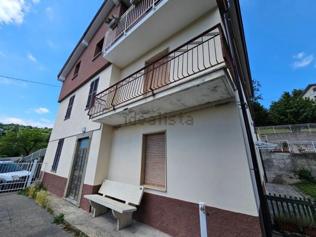 Casa in vendita a Tornolo, Reggio Emilia