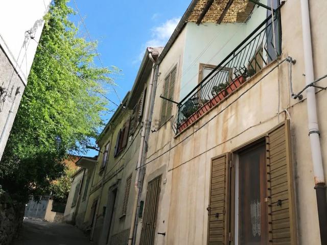 Casa in vendita a Bono, Sardigna/Sardegna