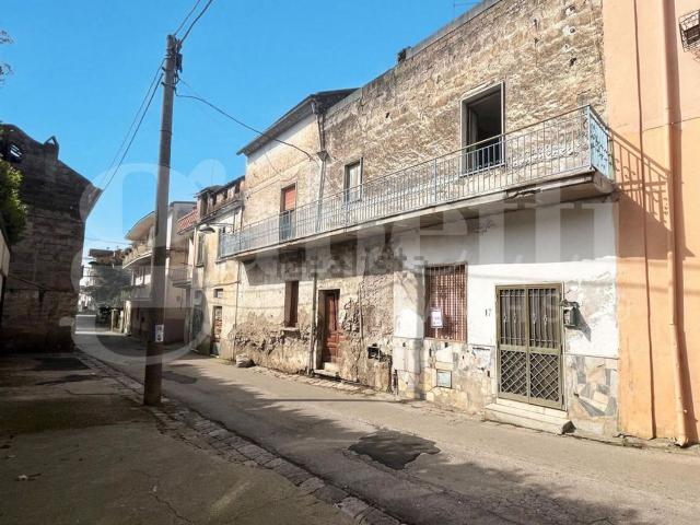 Casa in vendita a Bellona, Campania