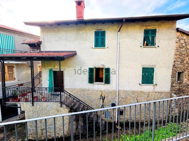 Casa in vendita a Ponticello, Filattiera