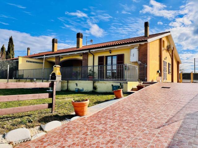 Casa in vendita a Marche, Ancona