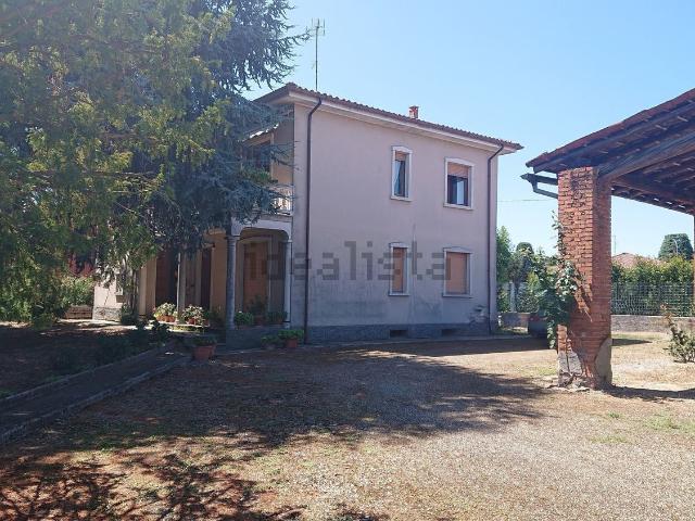Casa in vendita a San Damiano Al Colle, Lombardia