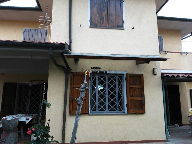 Casa in vendita a Pietrasanta, Lucca