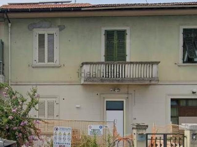 Casa in vendita a La Villa, Campi Bisenzio