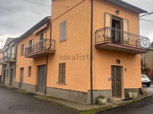 Casa in vendita a San Lorenzo Nuovo, Lazio