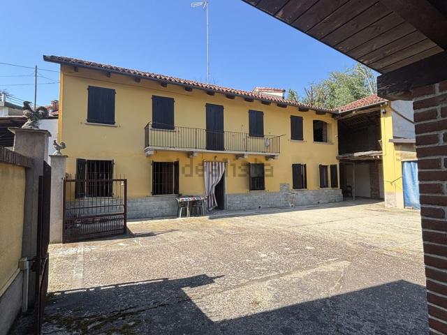 Casa in vendita a Piemonte, Asti