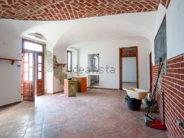 Casa in vendita a Frazione Valguglioglio, Cassine