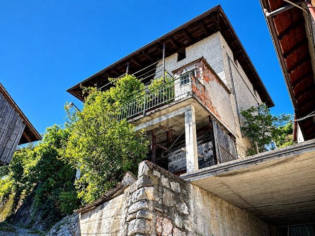 Casa in vendita a Telve di Sopra, Provincia di Trento