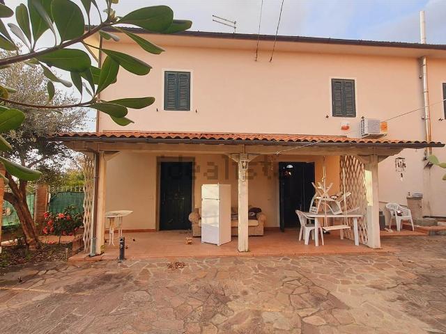 Casa in vendita a Micheloni, Montecarlo