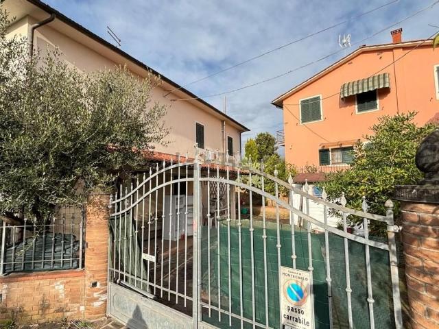 Casa in vendita a San Giuseppe, Montecarlo