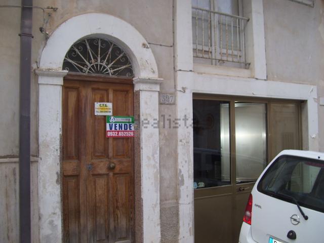 Casa in vendita a Ragusa Ibla, Ragusa
