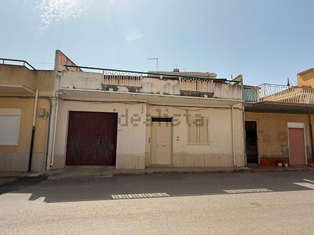 Casa in vendita a Vittoria, Sicilia
