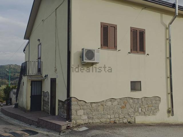 Casa in vendita a Rosi, Vitulano