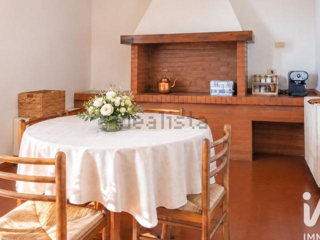 Casa in vendita a Montegranaro, Fermo
