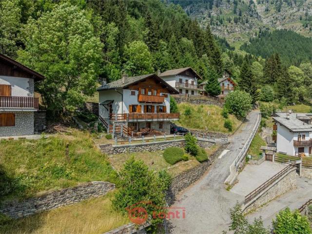 Casa in vendita a Comunità montana della Valchiavenna, Campodolcino