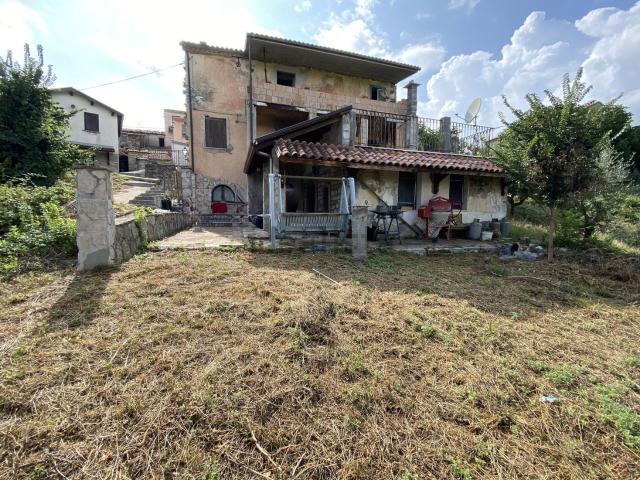 Casa in vendita a Macchiagodena, Molise