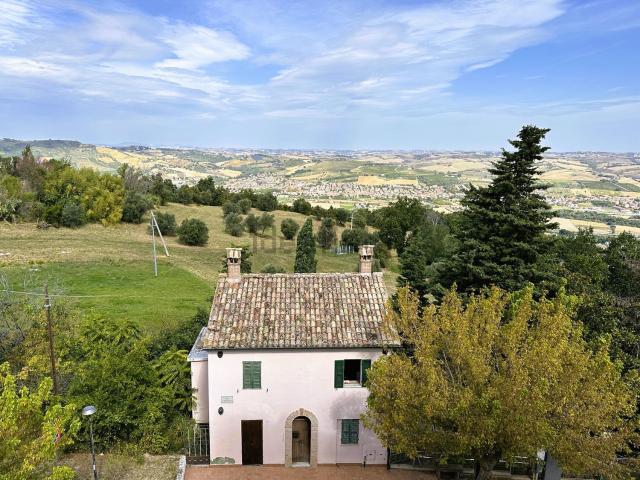 Casa in vendita a Marche, Ancona