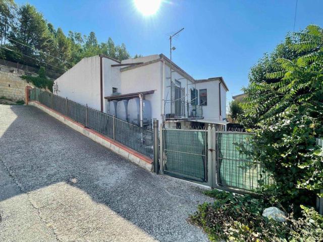 Casa in vendita a San Cataldo, Sicilia