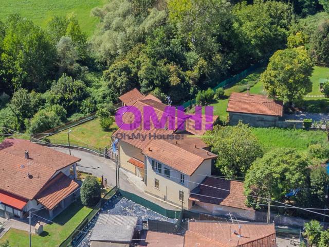 Casa in vendita a Cascina Gravezzano, Caravate
