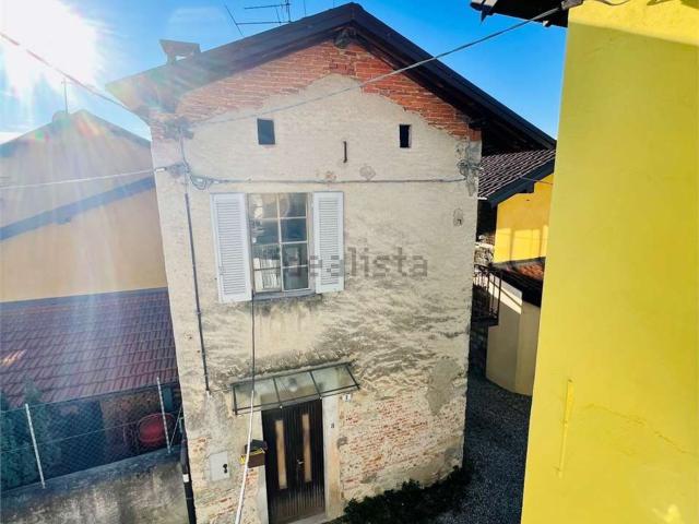 Casa in vendita a Unione dei comuni del Medio Verbano, Sangiano