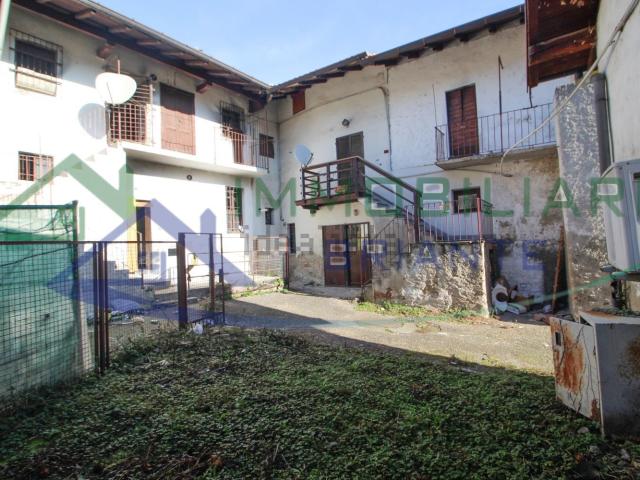 Casa in vendita a Mezzana, Somma Lombardo