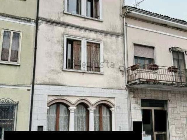 Casa in vendita a Melara, Veneto