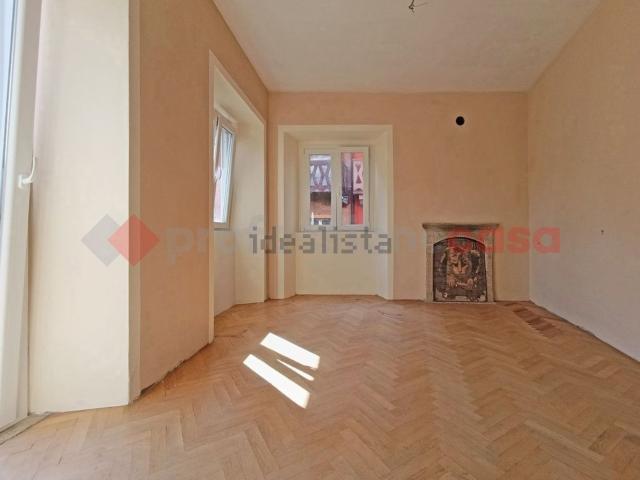 Casa in vendita a Brovello-Carpugnino, Piemonte